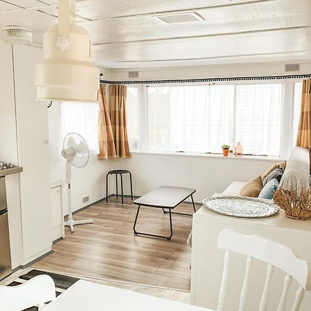 Przyczepa Nad Zatoka Surf'N'Vintage Hotel Oslonino Kültér fotó